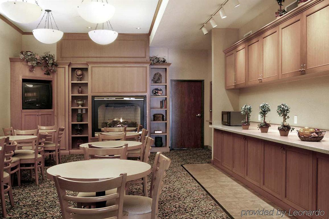 מלון La Quinta By Wyndham Portland Airport מסעדה תמונה